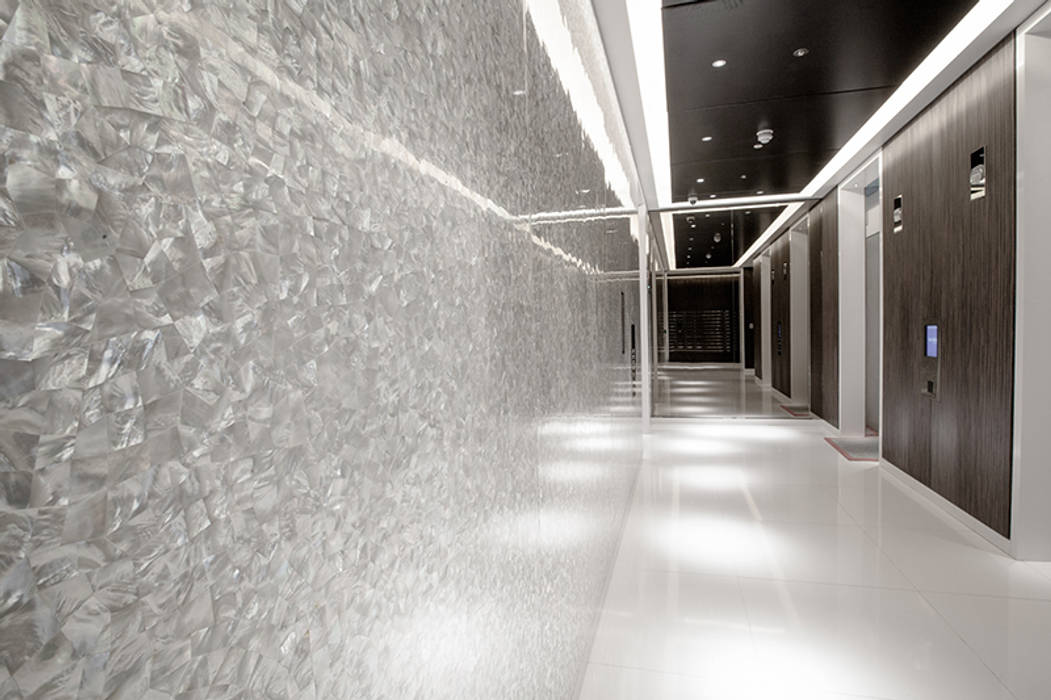 The Heron - Main reception area with floor to ceiling White Lip and Black Lip Four Sided Crazy Pattern Mother of Pearl Wall Panels ShellShock Designs Modern corridor, hallway & stairs