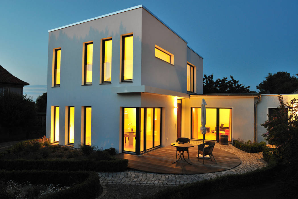 Verwandlung an der Ostsee, zymara und loitzenbauer architekten bda zymara und loitzenbauer architekten bda Casas modernas