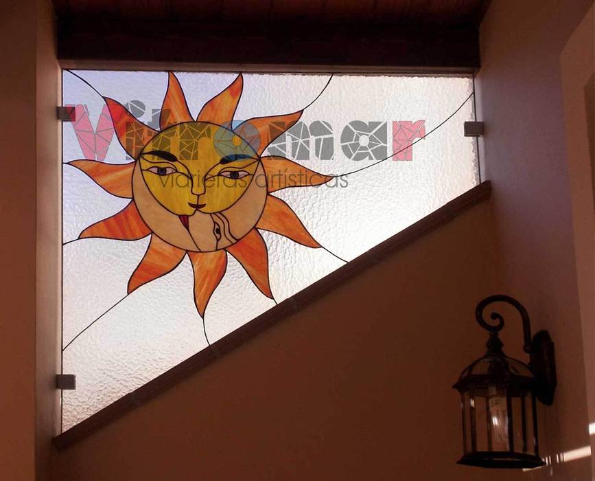 Separador de ambiente sol y luna Vitromar Vidrieras Artísticas Casas