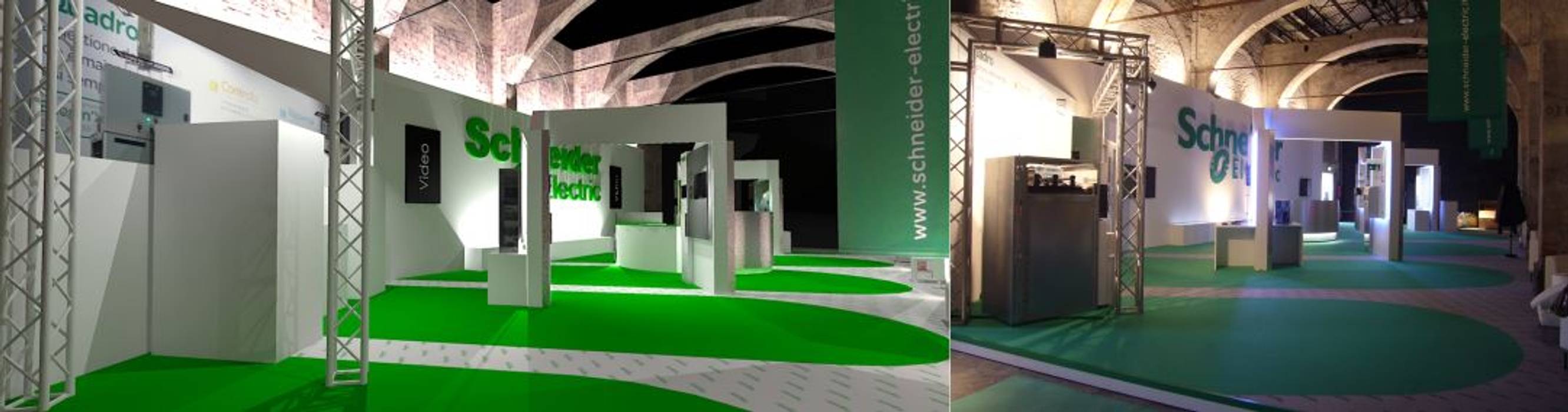 Allestimento Schneider Electric - Stazione Leopolda Firenze, Studio Arch. Matteo Calvi Studio Arch. Matteo Calvi Commercial spaces Exhibition centres