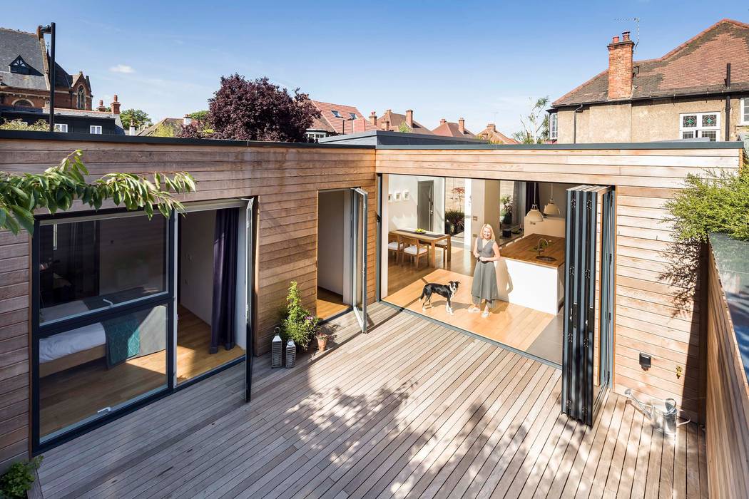 A single-storey Courtyard House: East Dulwich , Designcubed Designcubed Varandas, marquises e terraços modernos