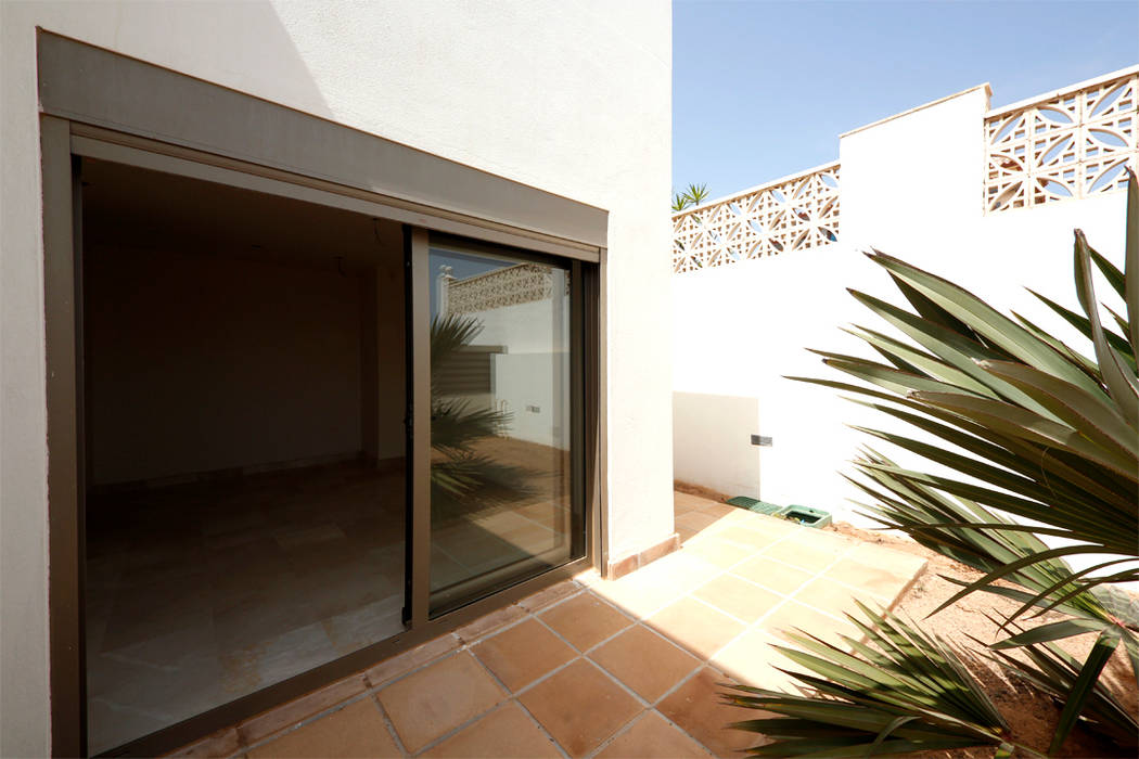 Villa Corralejo, Marco Barbero Marco Barbero Modern Balkon, Veranda & Teras