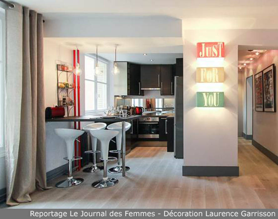 Appartement graphique masculin à Boulogne, La Decorruptible La Decorruptible Modern living room