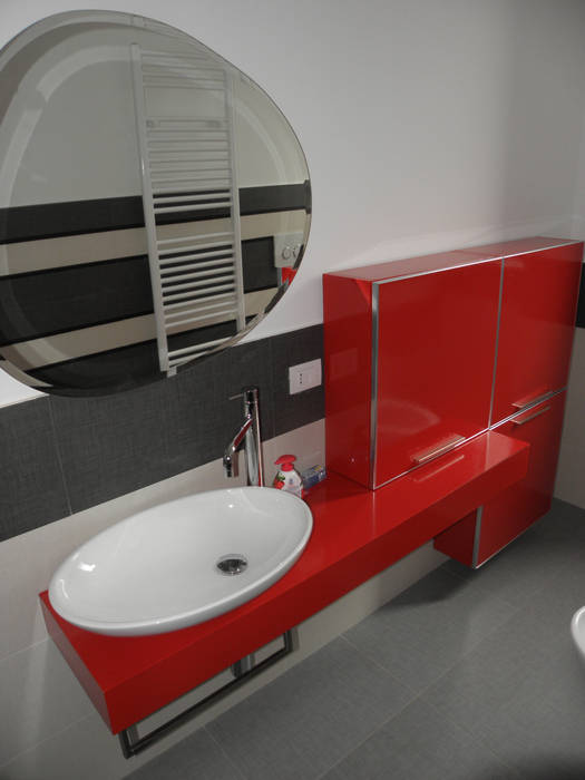 Appartamento_V, LMarchitects LMarchitects Bagno moderno Lavabi