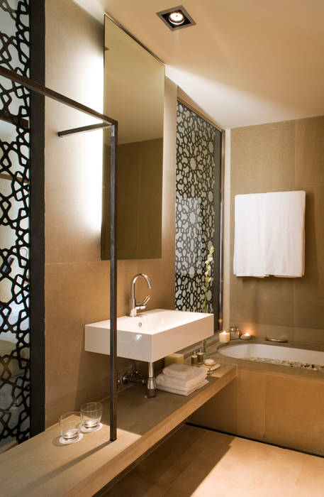 Hotel EME in Seville, Spain, Donaire Arquitectos Donaire Arquitectos Eclectic style bathroom