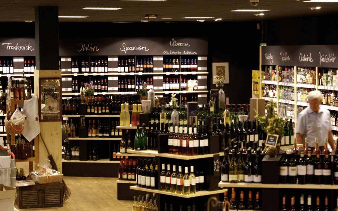 Vinothek Rewe hysenbergh GmbH | Raumkonzepte Duesseldorf Gewerbeflächen Vinothek,Wein,Rewe,Supermarkt,Regal,Wandregale,Alkohol,Ladenflächen