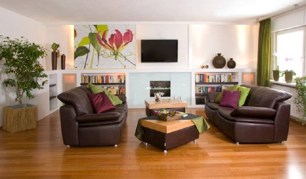 Wohnzimmer mit verstecktem TV-Gerät , tRÄUME - Ideen Raum geben tRÄUME - Ideen Raum geben Salas de estilo clásico