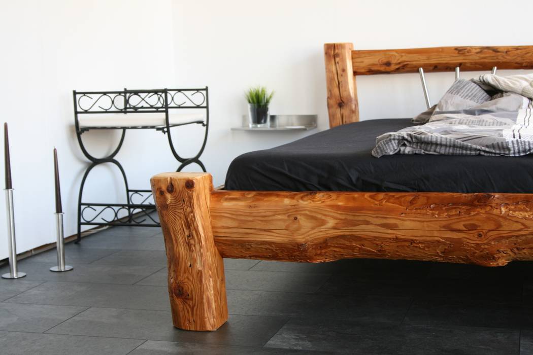 Bett 1 - Designmöbel aus antikem Holz, woodesign Christoph Weißer woodesign Christoph Weißer Modern Bedroom Beds & headboards