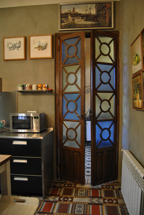 Antigua puerta recuperada Anticuable.com Casas de estilo mediterráneo