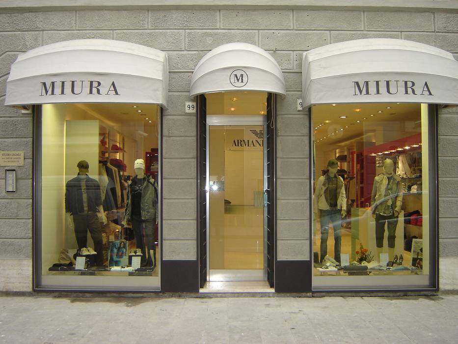 "Miura" Armani Dealer, Luca Bucciantini Architettura d’ interni Luca Bucciantini Architettura d’ interni Spazi commerciali Negozi & Locali commerciali