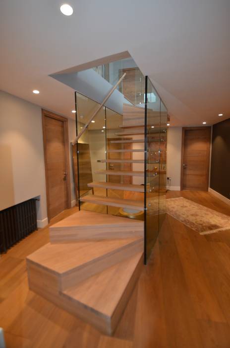 Floating stairs with glass walls Siller Treppen/Stairs/Scale Stairs Wood Wood effect Stairs