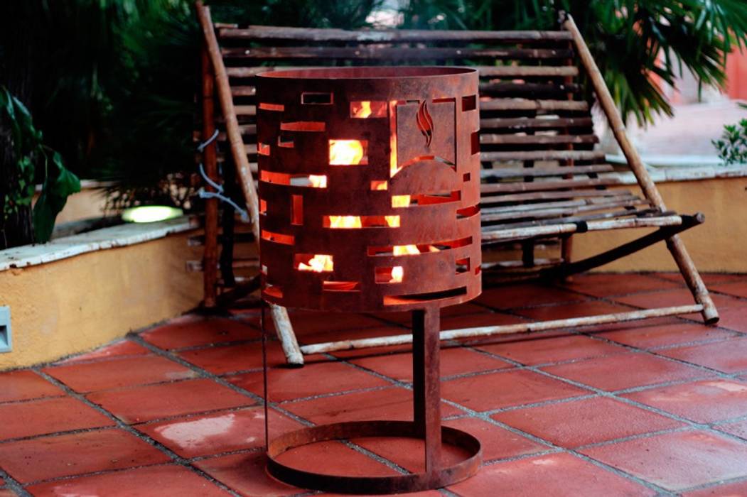 chimeneas acero , CLASS MANUFACTURING SA CLASS MANUFACTURING SA Industrial style garden Fire pits & barbecues