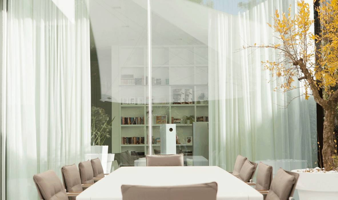 Casa M, monovolume architecture + design monovolume architecture + design Modern dining room