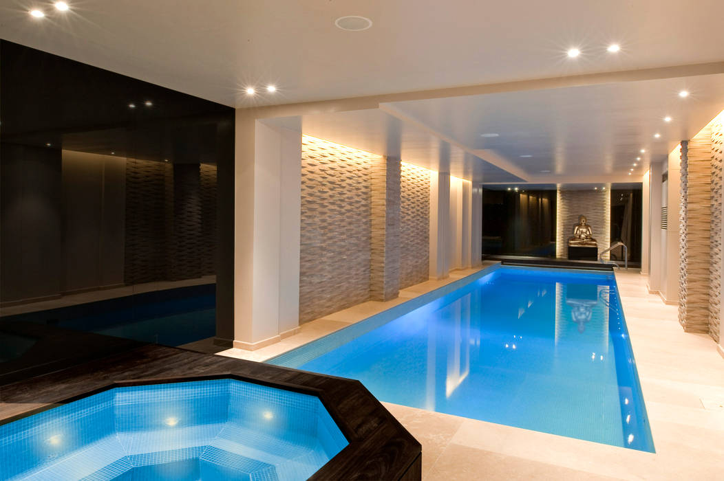 Pool and Spa Renovation, London Swimming Pool Company London Swimming Pool Company モダンスタイルの プール