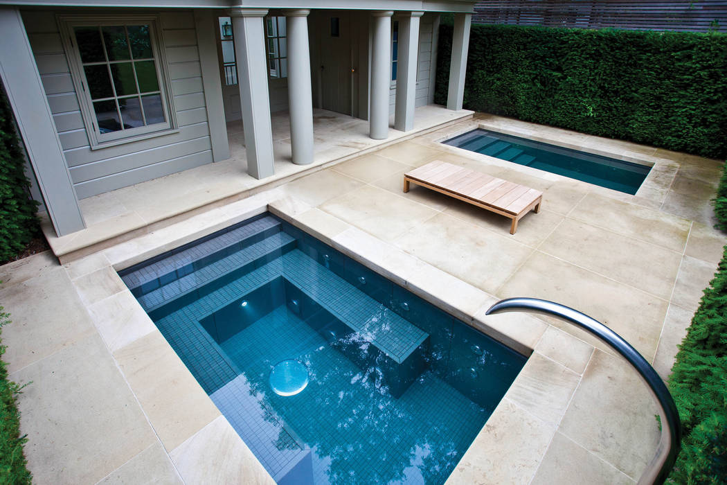 Twin Plunge Pools , London Swimming Pool Company London Swimming Pool Company コロニアルスタイルの プール