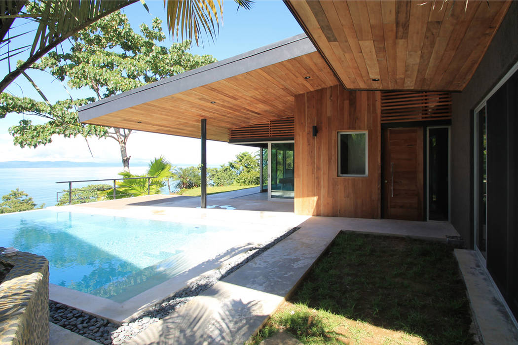 PAVONES SURF LODGE, Filippo Ratini architetti Filippo Ratini architetti Modern style gardens