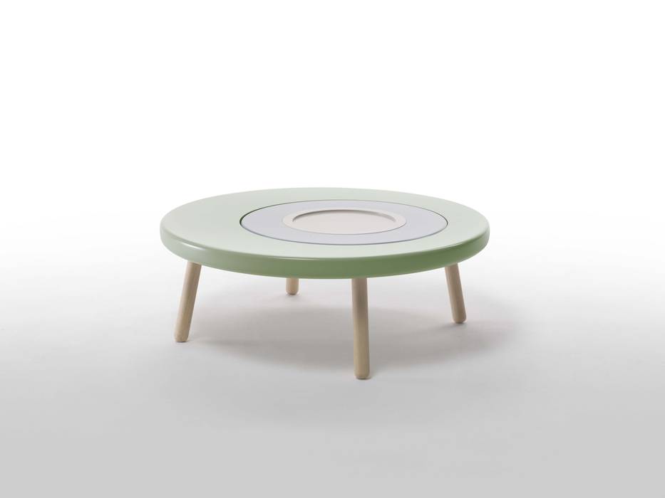 Gildo, Alpestudio Alpestudio Modern living room Side tables & trays