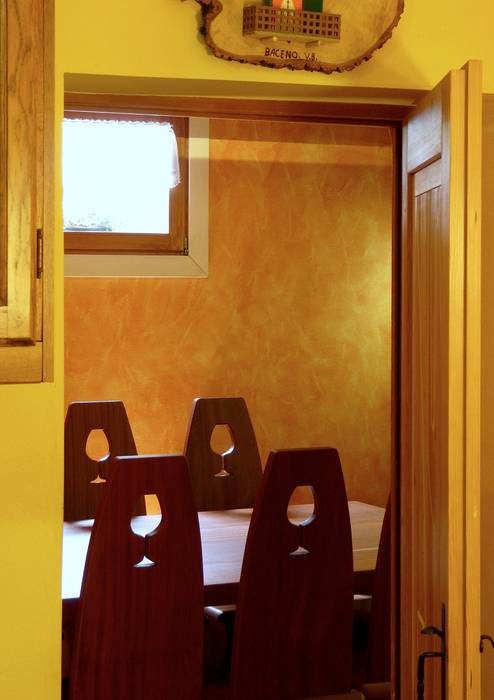 Taverna italiana, Designmad Designmad Sala da pranzo in stile rustico