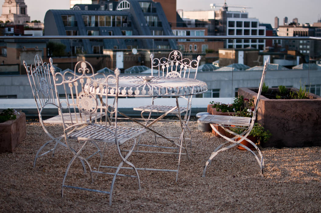 A Stunning Penthouse Terrace Project in London, Urban Roof Gardens Urban Roof Gardens Балкон и терраса в стиле модерн