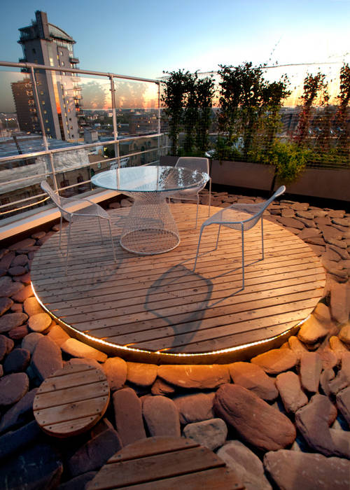 Southbank, London, Urban Roof Gardens Urban Roof Gardens Modern balcony, veranda & terrace