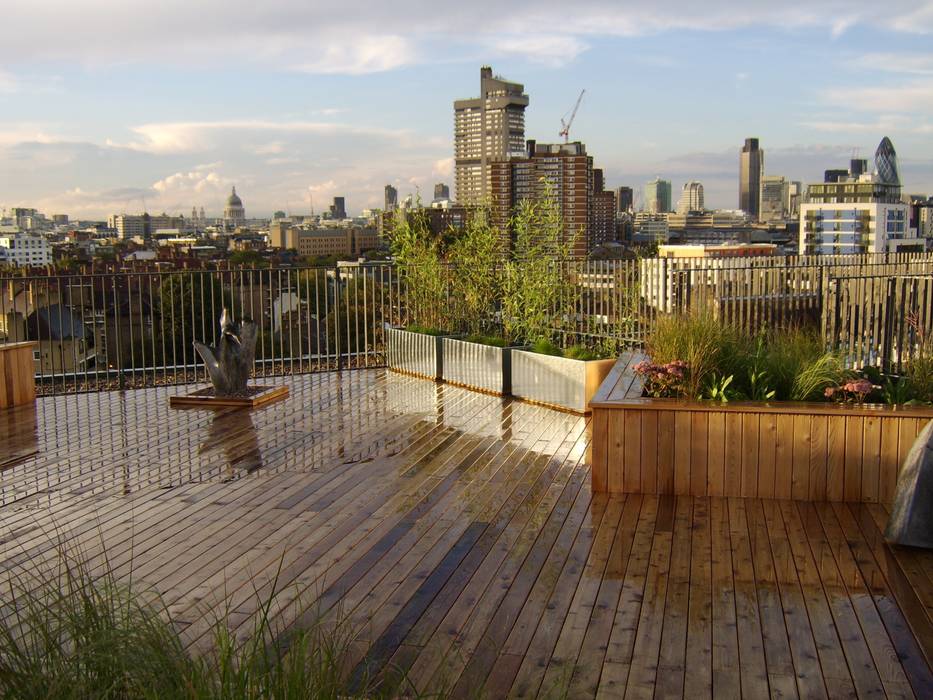 Bermondsey, London, Urban Roof Gardens Urban Roof Gardens Modern balcony, veranda & terrace