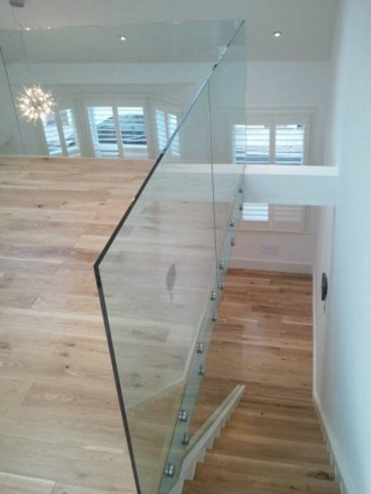 Glenrosa Street - Stair Amorphous Design Ltd Modern corridor, hallway & stairs