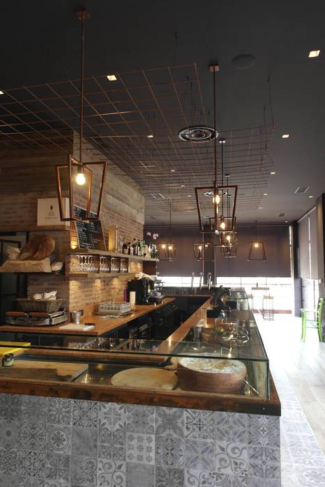 SCUDERLANDO 121 wine bar restaurant, CARLO CHIAPPANI interior designer CARLO CHIAPPANI interior designer 상업공간 바 & 카페