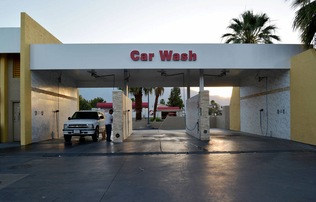 76 Gas Station & CarWash Ramon Rd. Cathedral City CA. 2014 Erika Winters® Design Espacios comerciales Espacios comerciales