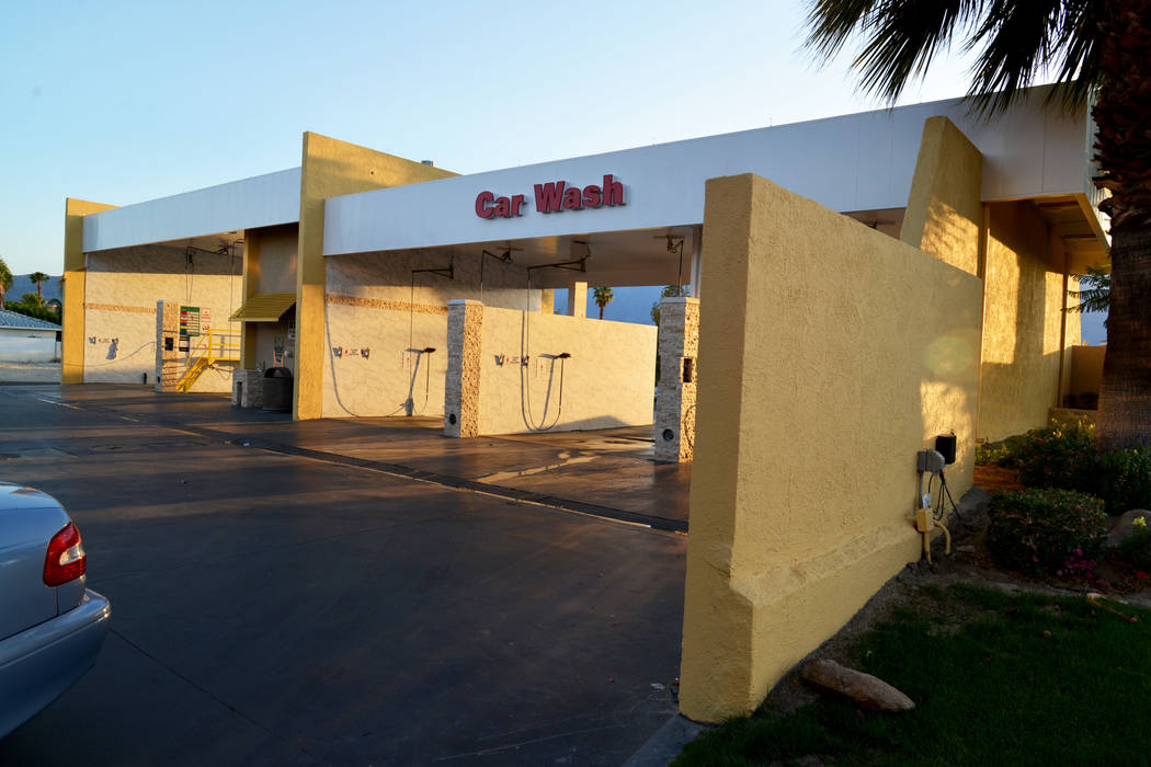 76 Gas Station & CarWash Ramon Rd. Cathedral City CA. 2014, Erika Winters® Design Erika Winters® Design Commercial spaces Commercial Spaces