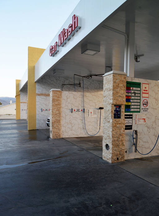 76 Gas Station & CarWash Ramon Rd. Cathedral City CA. 2014, Erika Winters® Design Erika Winters® Design Ruang Komersial Ruang Komersial