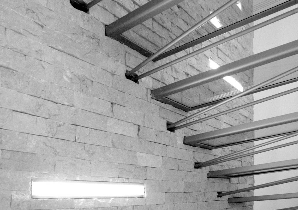 Edificio privato in classe A, boschi + serboli architetti associati boschi + serboli architetti associati Modern Corridor, Hallway and Staircase