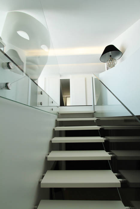 Casa L_01, Gimmigi Lab Architettura Gimmigi Lab Architettura Pasillos, vestíbulos y escaleras de estilo moderno