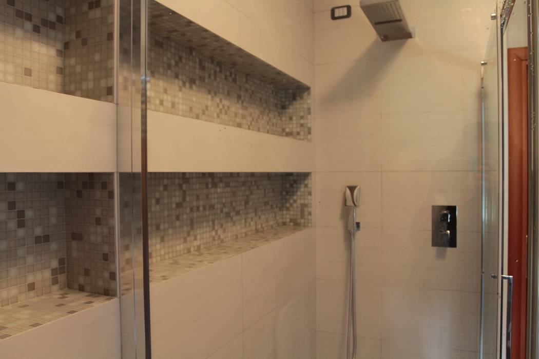 Lo spazio bagno., Alex Cesaretti Architecture Alex Cesaretti Architecture Ванная комната в стиле модерн