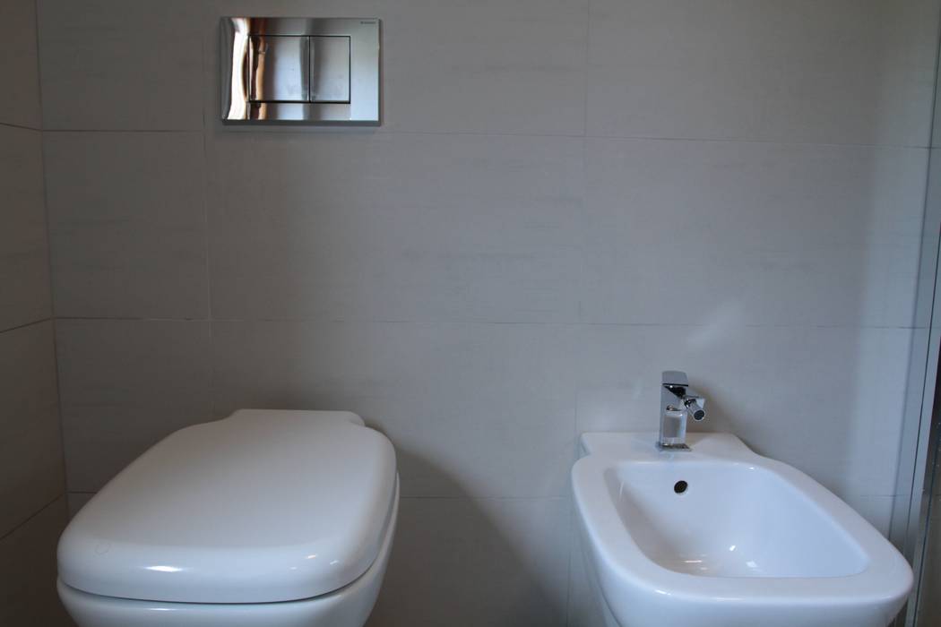 Lo spazio bagno., Alex Cesaretti Architecture Alex Cesaretti Architecture Modern bathroom