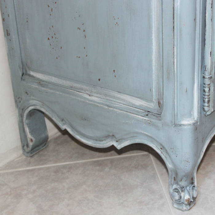 Beautiful French Painted Enfilade Made by 'Lucy Retro & Chic', LUCY retrò & chic LUCY retrò & chic Salas de jantar clássicas Buffets e aparadores