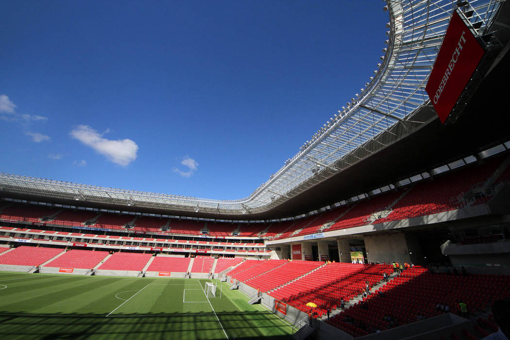 Arena Pernambuco , Fernandes Fernandes Espaços comerciais