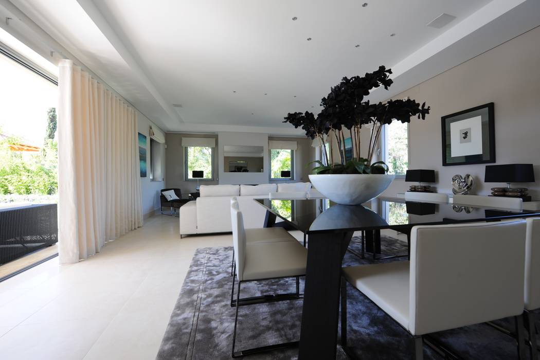 Quinta do Lago, Cheryl Tarbuck Design Cheryl Tarbuck Design Modern dining room