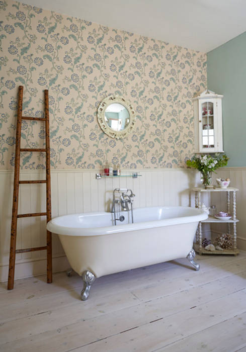 BATH ROOM DESIGNS BY HOLLY KEELING, holly keeling interiors and styling holly keeling interiors and styling Banheiros