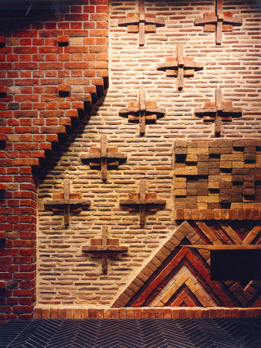 煉瓦との出会い ユミラ建築設計室 モダンな 壁&床