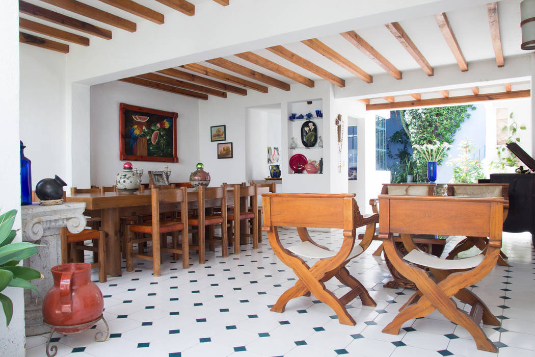 Casa de descanso en Chapala, Mikkael Kreis Architects Mikkael Kreis Architects Eclectic style living room