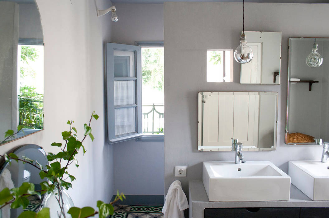 Decoración de Interiores estilo Mediterraneo, Casa Josephine Casa Josephine Mediterranean style bathrooms