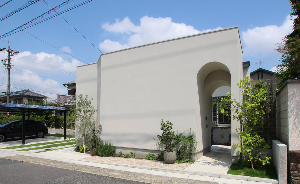 Antique Gate House, Sakurayama-Architect-Design Sakurayama-Architect-Design Maisons originales