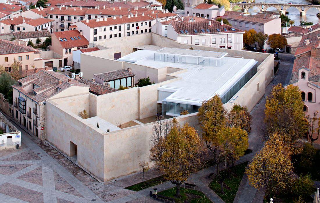 OFICINAS ZAMORA, Alberto Campo Baeza Alberto Campo Baeza Espacios comerciales