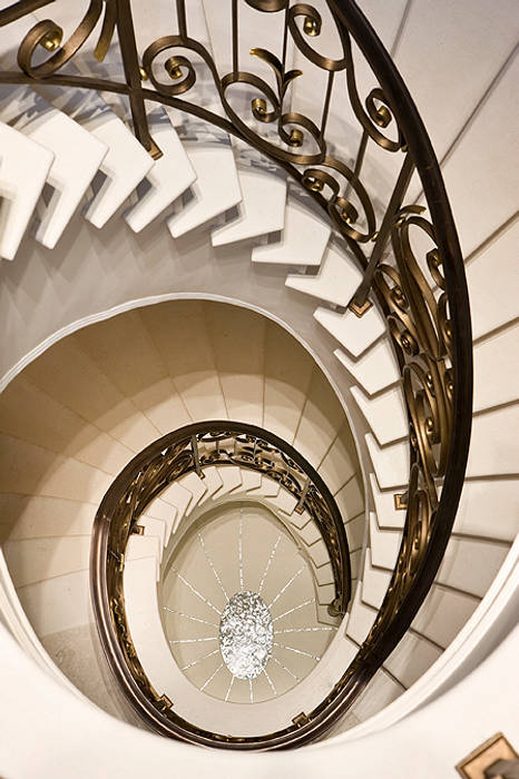 Custom designed staircase Christopher Cook Designs Limited Classic style houses
