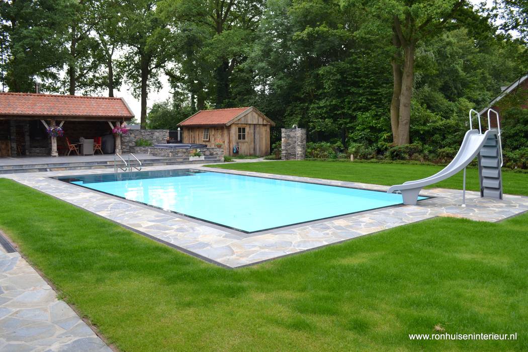 Pool garden, RON Stappenbelt, Interiordesign RON Stappenbelt, Interiordesign Piscina in stile rustico