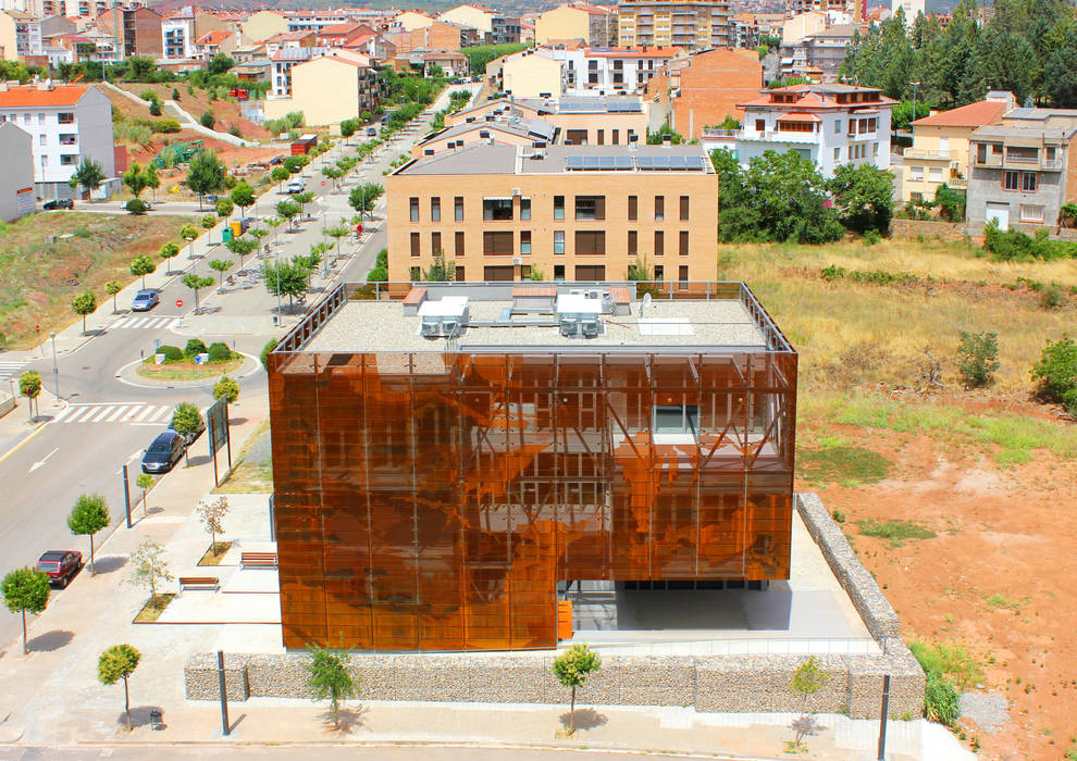 Centro de Soporte Territorial del Instituto Geológico de Catalunya en Tremp (IGC), Oikosvia arquitectura sccl Oikosvia arquitectura sccl Gewerbeflächen