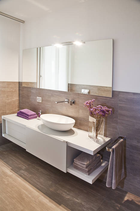 INTERIOR DESIGN: Lifestyle contemporaneo, STUDIO PAOLA FAVRETTO SAGL STUDIO PAOLA FAVRETTO SAGL Modern Bathroom Wood Wood effect