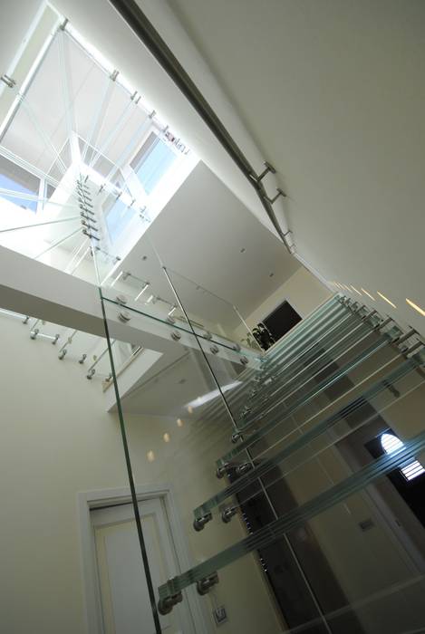 Ganzglastreppen Projekt in Villa Italien, Siller Treppen/Stairs/Scale Siller Treppen/Stairs/Scale Treppe Glas