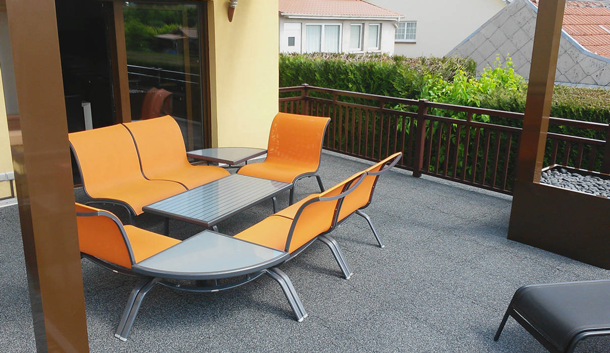 Terrassenboden mit Stil WARCO Bodenbeläge Moderner Balkon, Veranda & Terrasse
