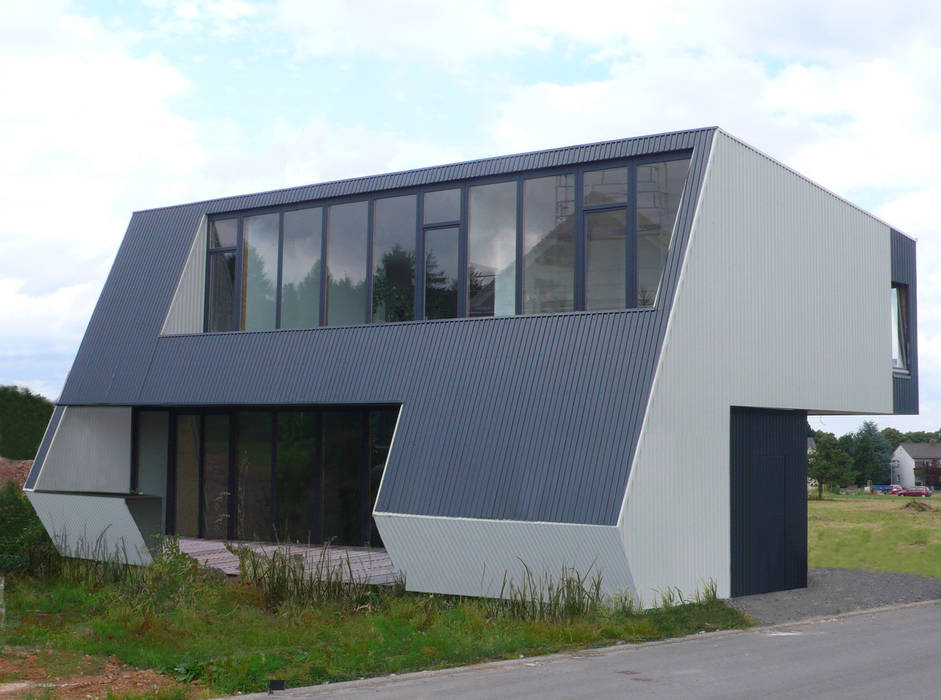 Architektonische Realisierung eines Hauses mit Energiefassade, boehning_zalenga koopX architekten in Berlin boehning_zalenga koopX architekten in Berlin Eclectische huizen